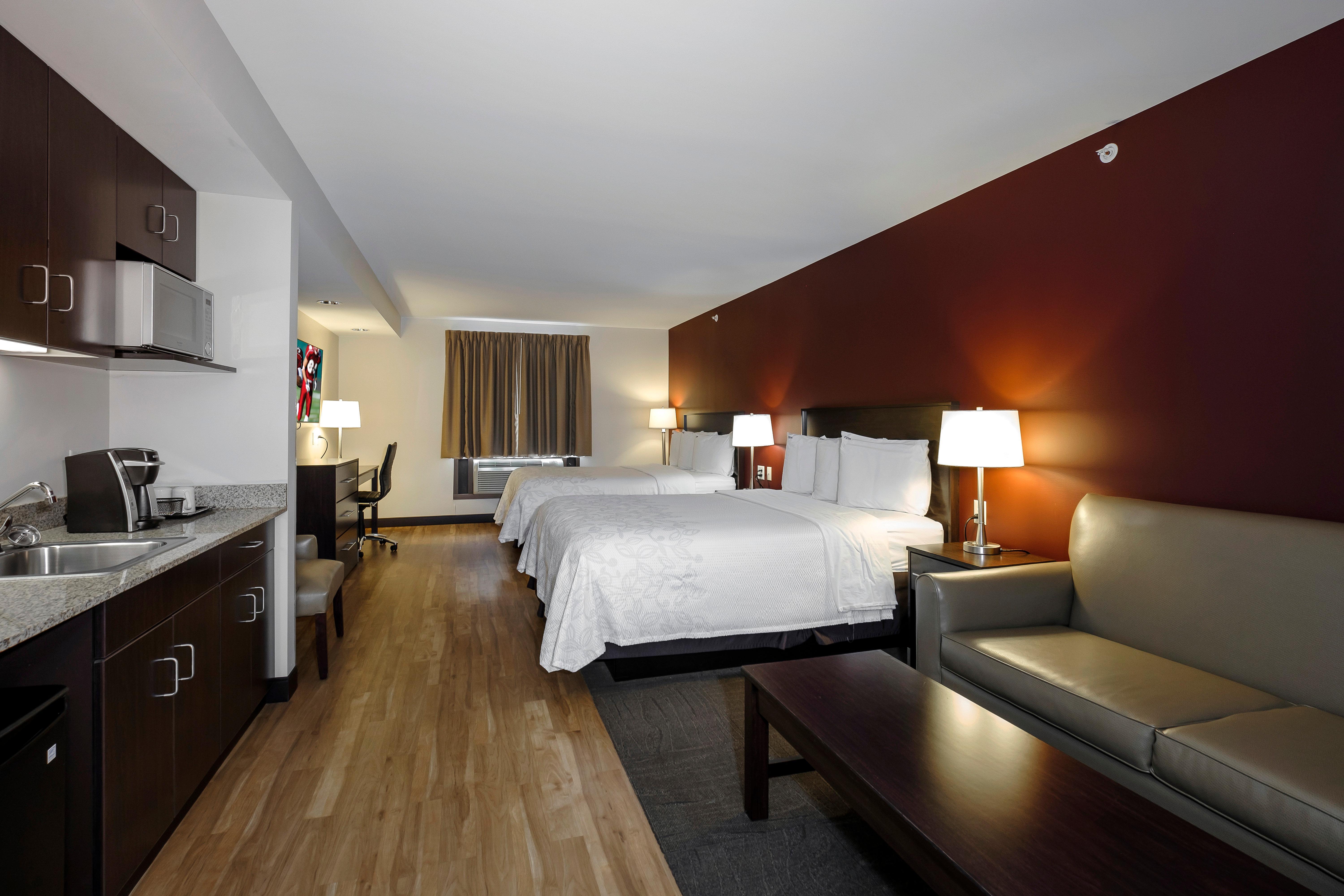 Red Roof Inn Plus+ & Suites Malone Exteriér fotografie