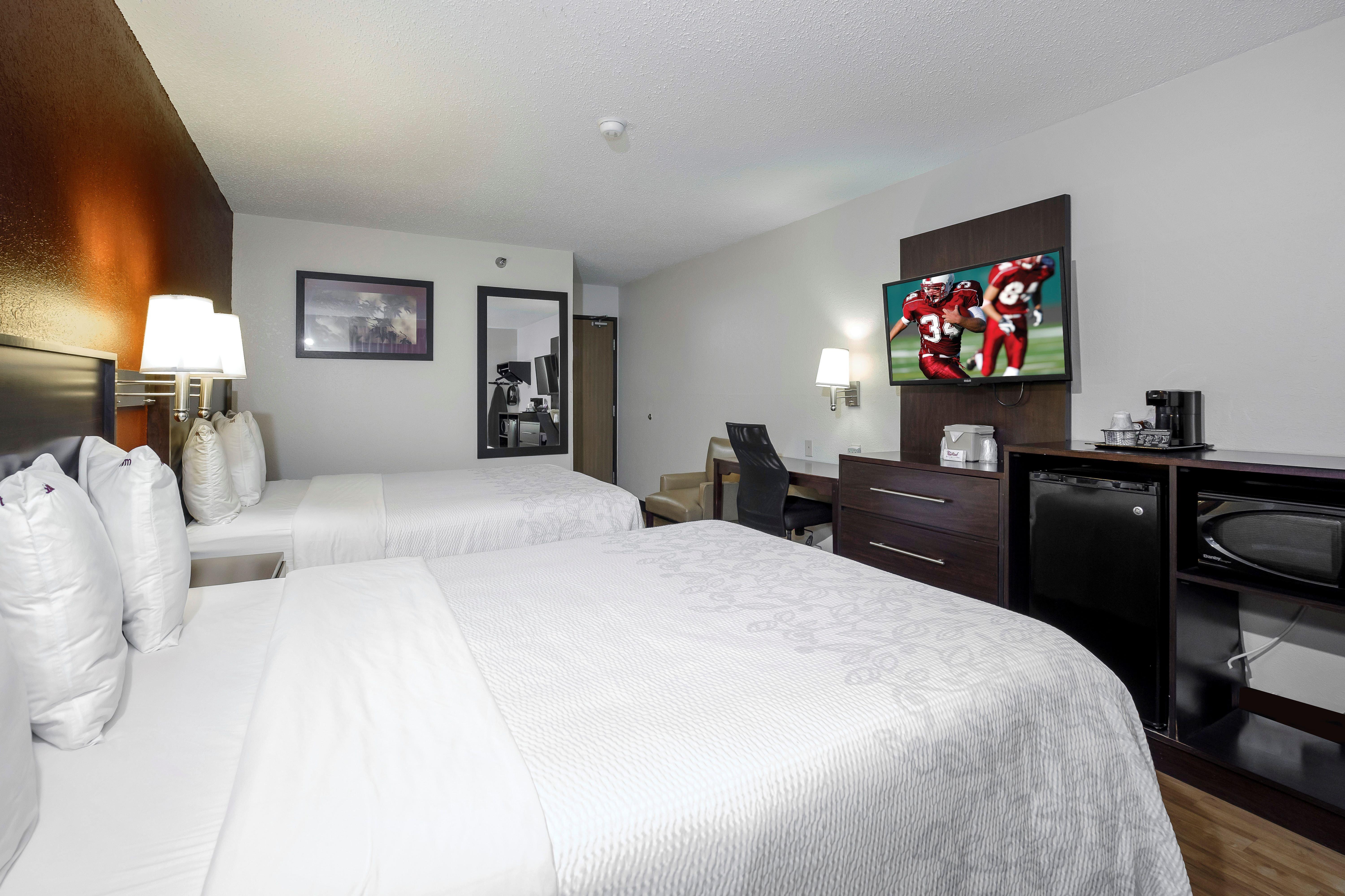 Red Roof Inn Plus+ & Suites Malone Exteriér fotografie