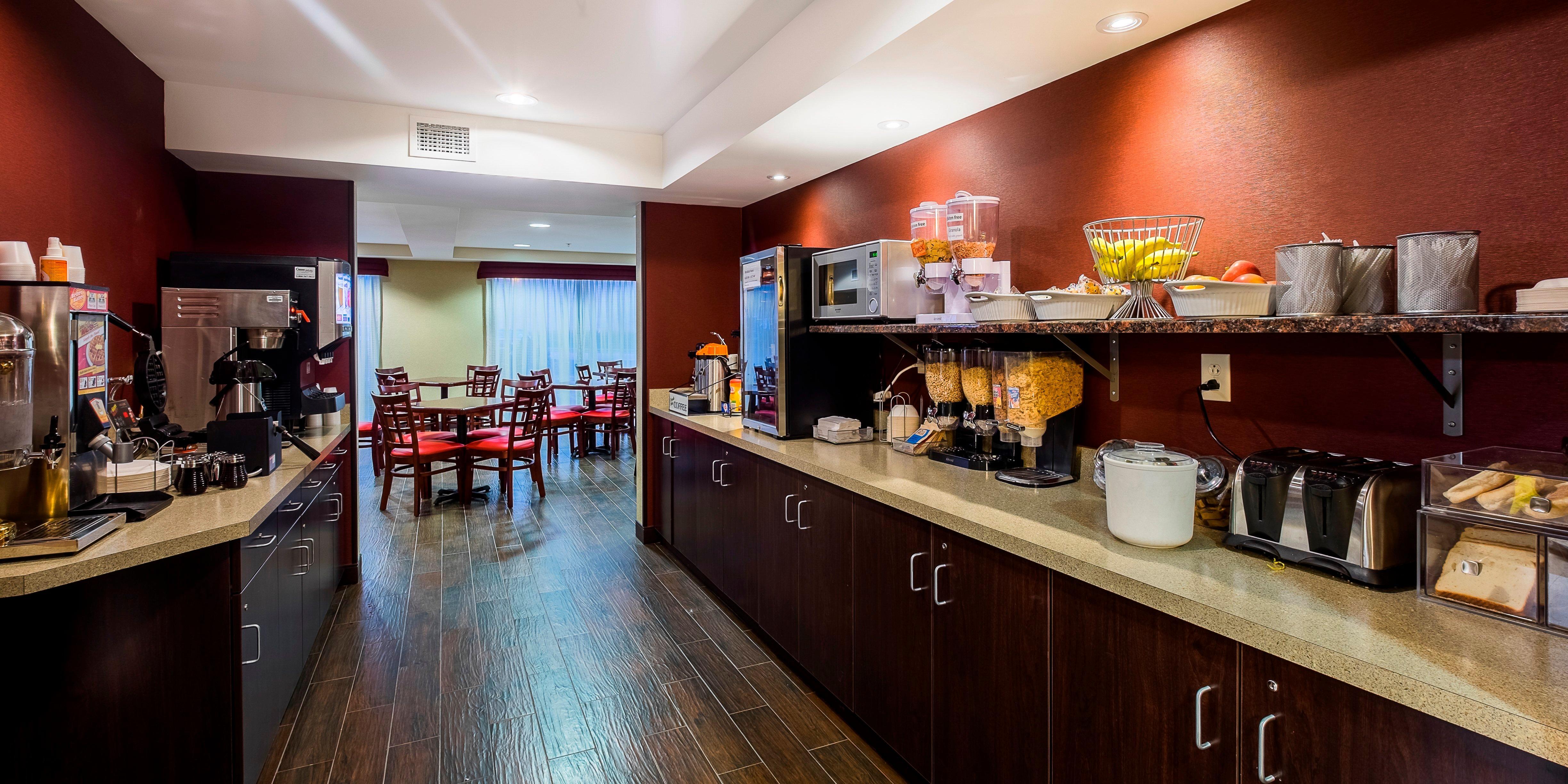 Red Roof Inn Plus+ & Suites Malone Exteriér fotografie